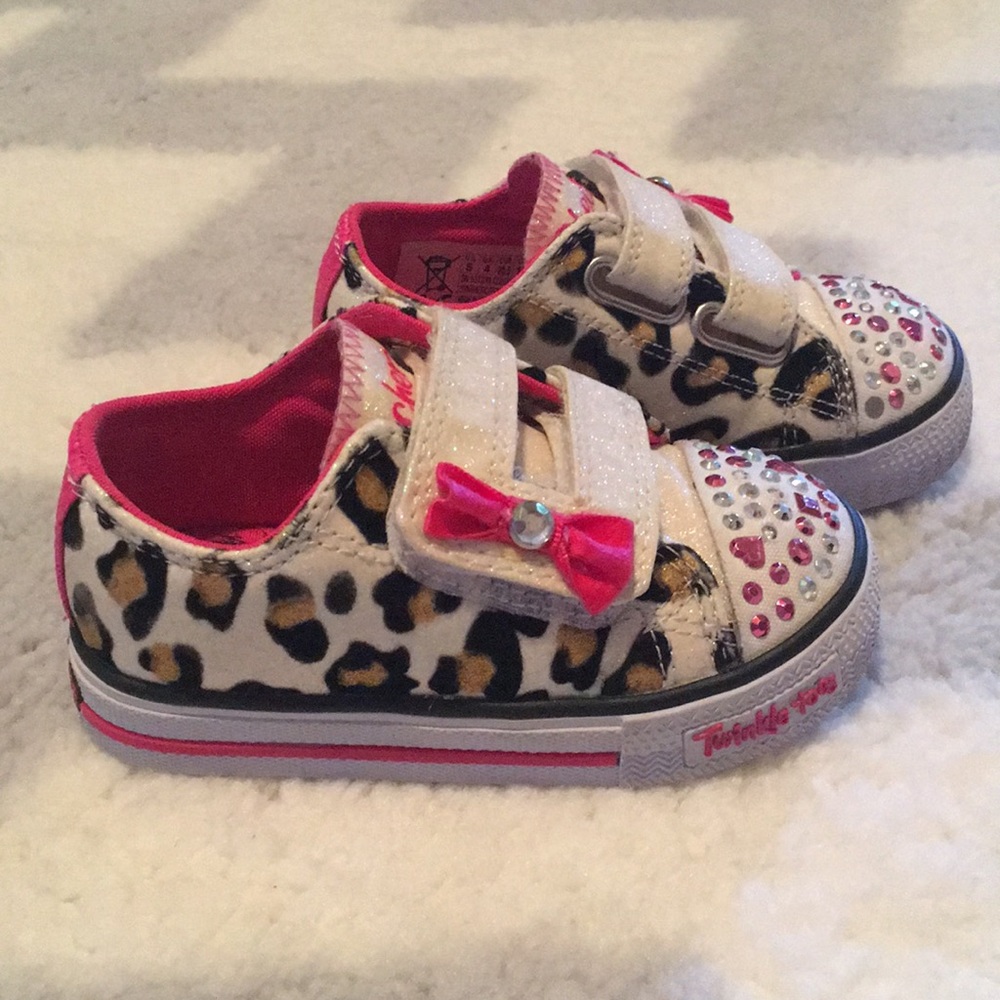 VGUC Skechers Twinkle Toes, Toddler size 5.